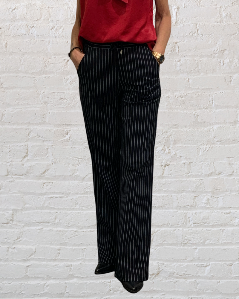 Mi Piace Dikke Travelstof Broek 202136 Black Pin Stripe